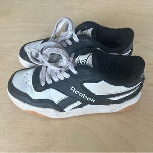 Reebok Court Drift athletic low sneakers in black and white leather US13 kids